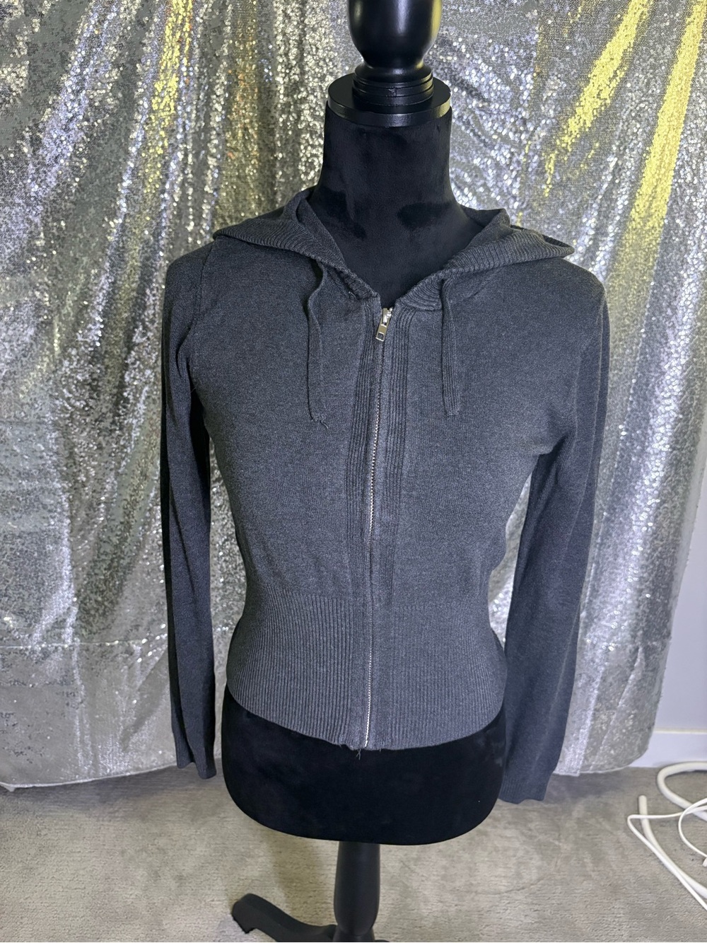 Ribbed Hoodie 🖤